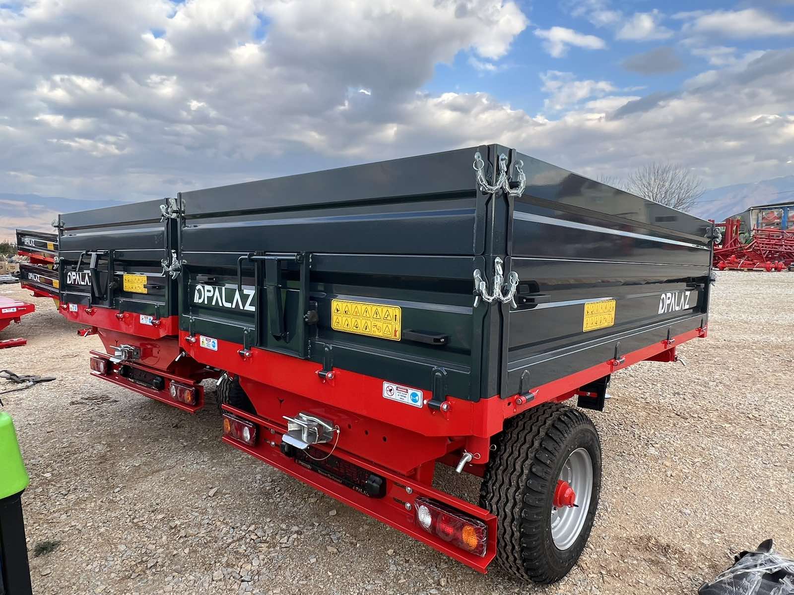 TRAKTORSKA PRIKOLKA / PRIKOLICA PALAZOGLU