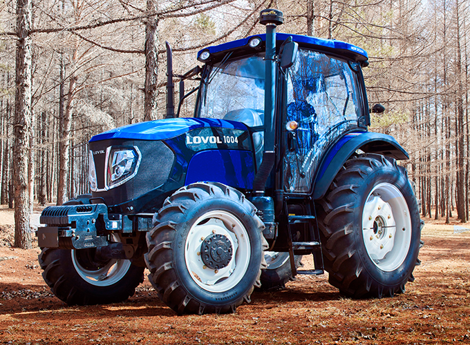 TRAKTOR LOVOL 1004