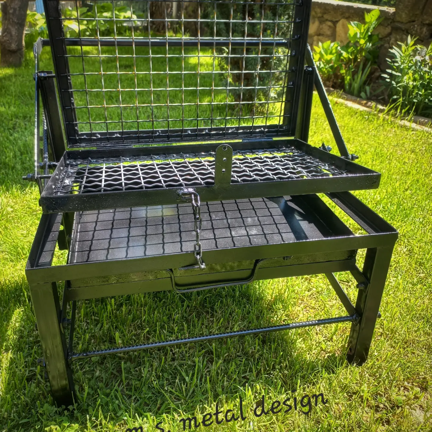 Изработка на скара на жар со механизам на ротација