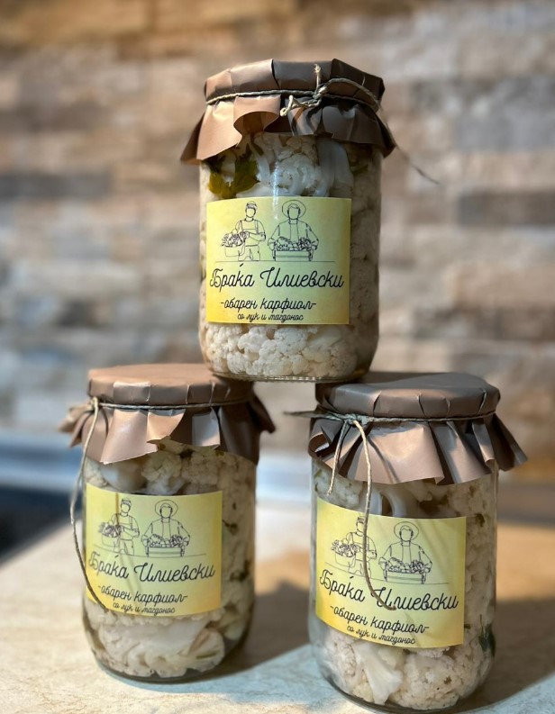 Domasni meze salati / Ruska (carska) salata, obaren karfiol