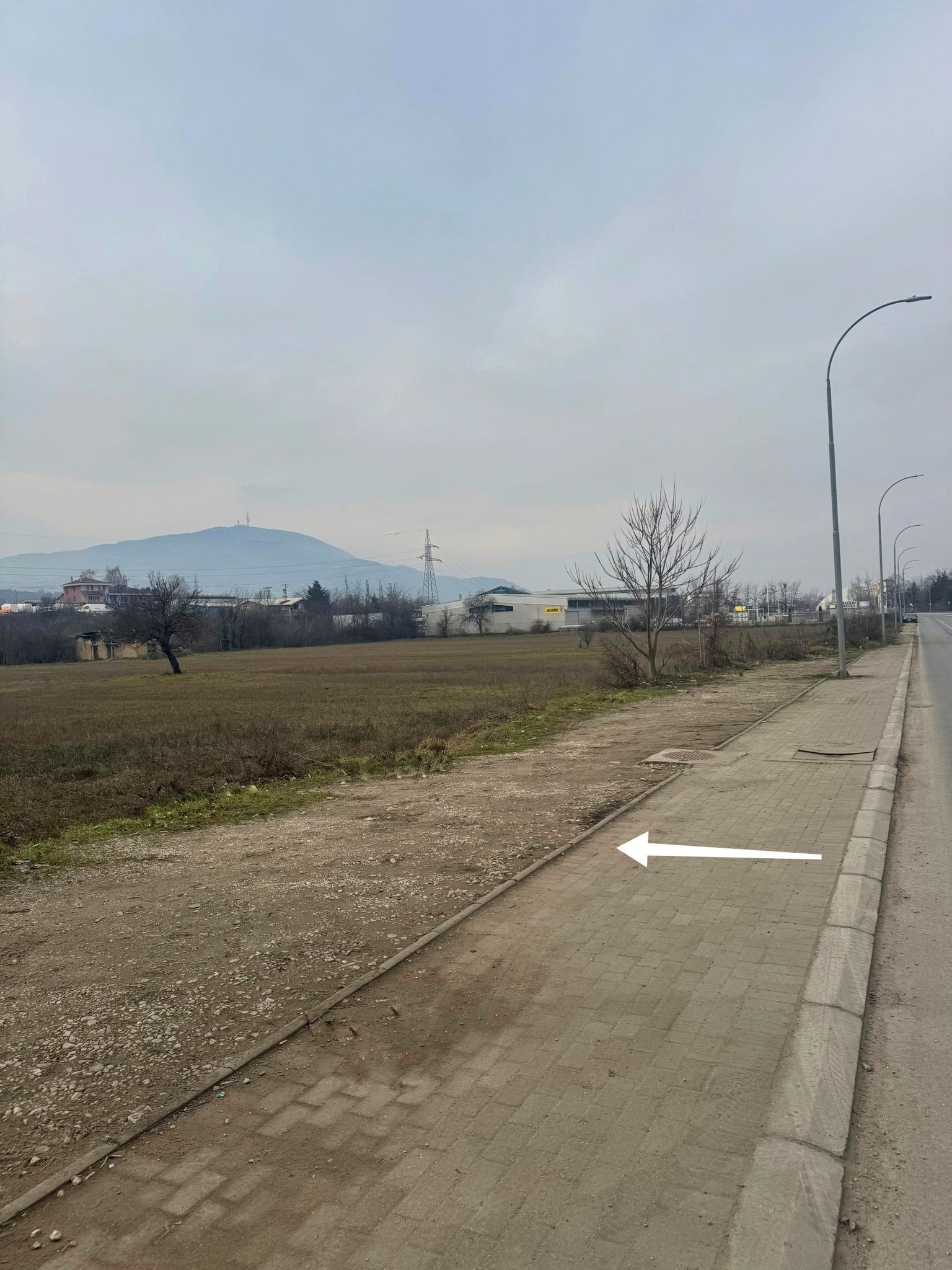 Се продава градежно земјиште во одлична локација во Општина Кисела Вода