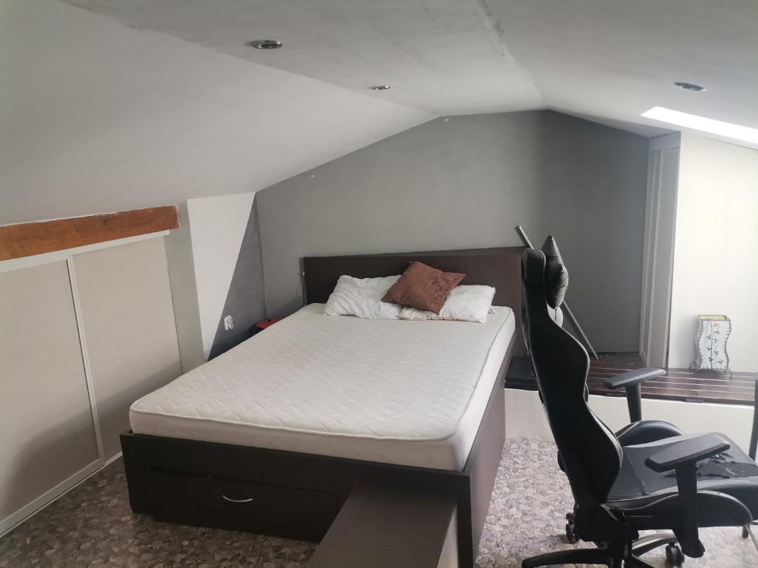 Продавам стан