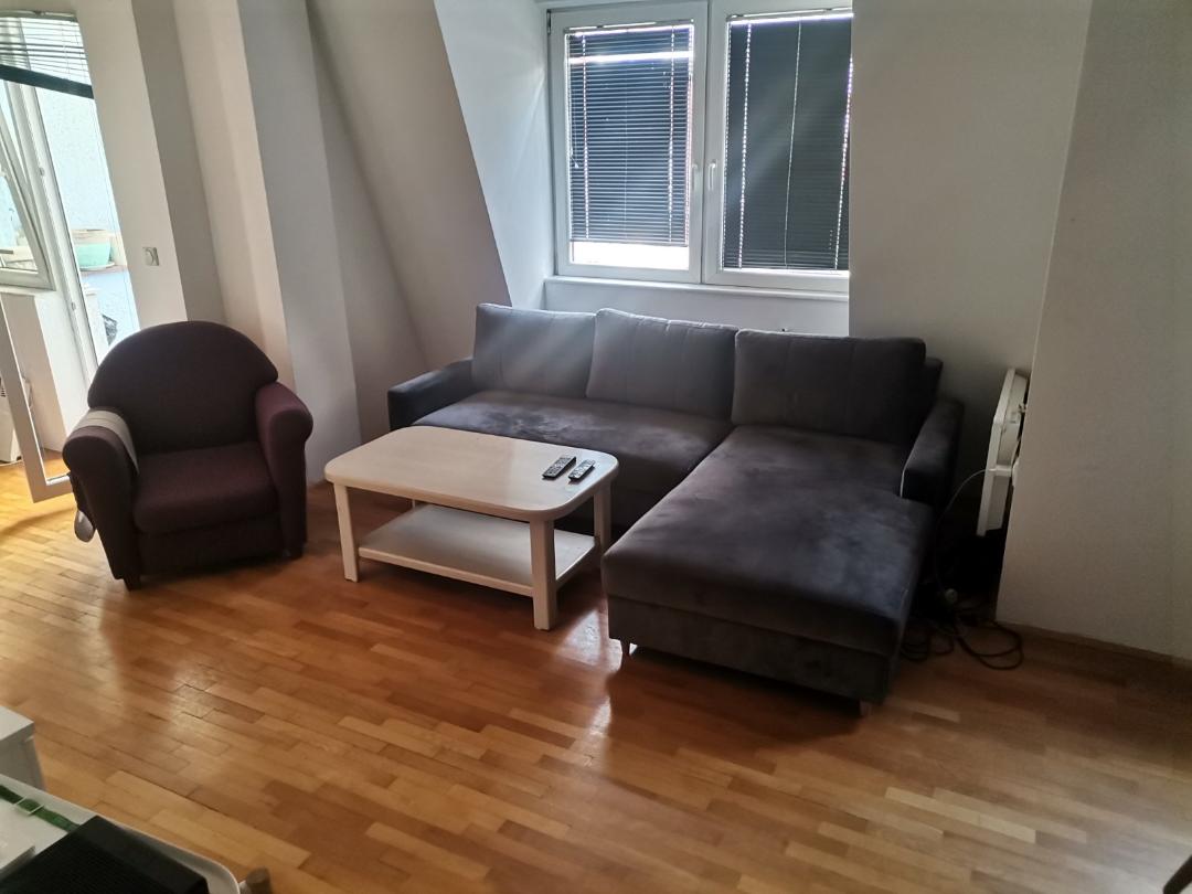 Продавам стан