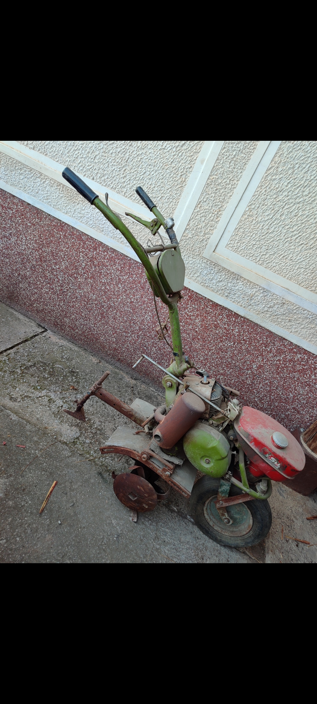 Se prodava motokultivator Imt 506