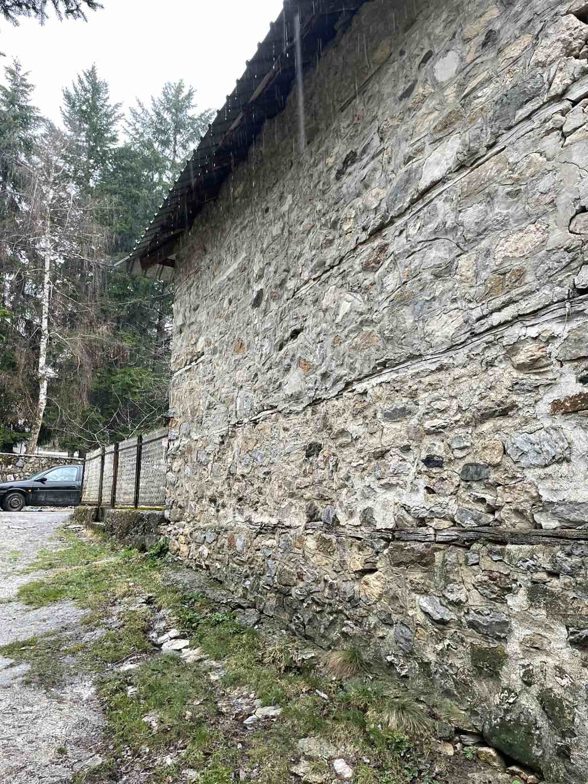 Se prodava kukja vo Mavrovo