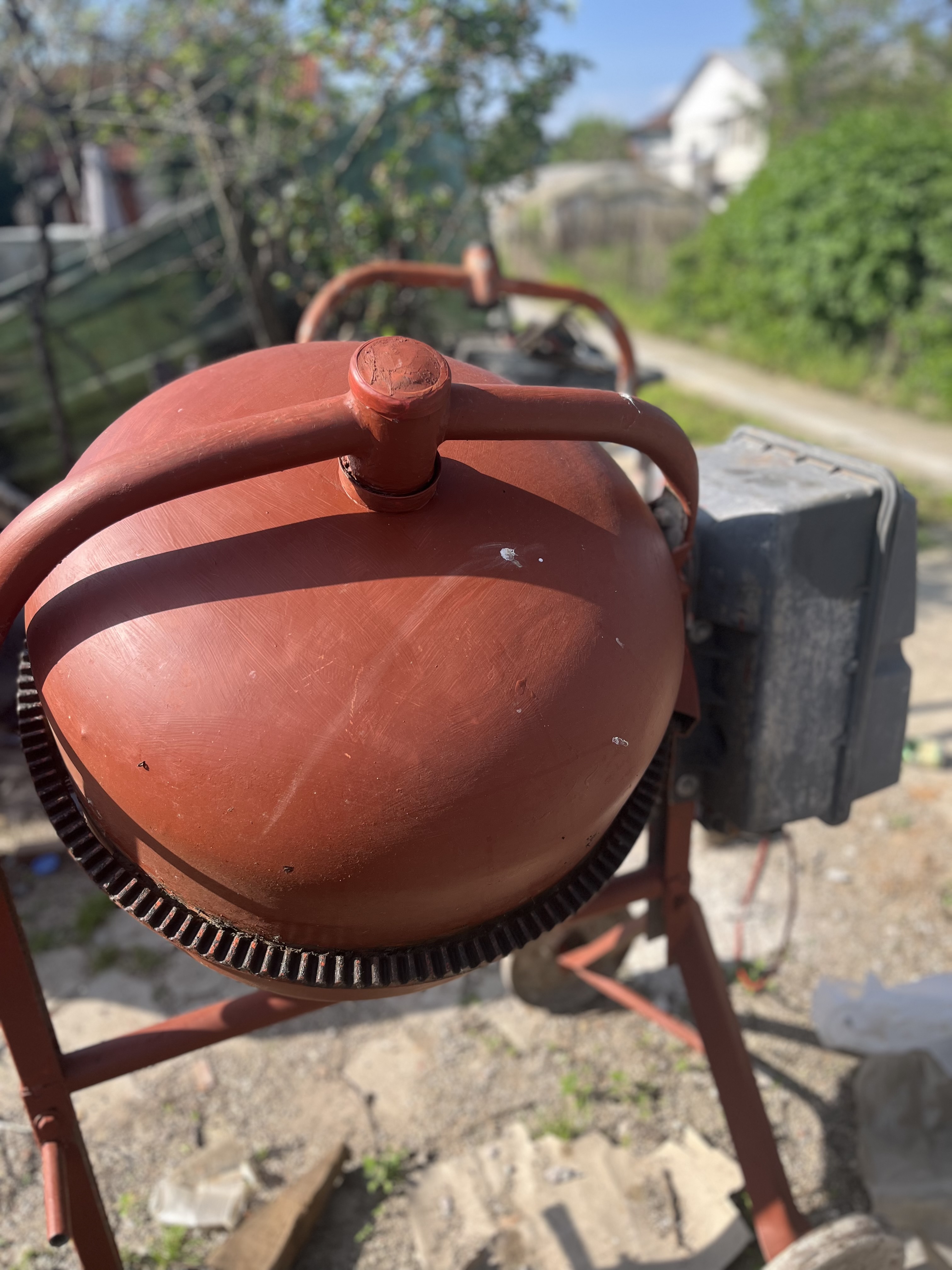 Продавам мешалки