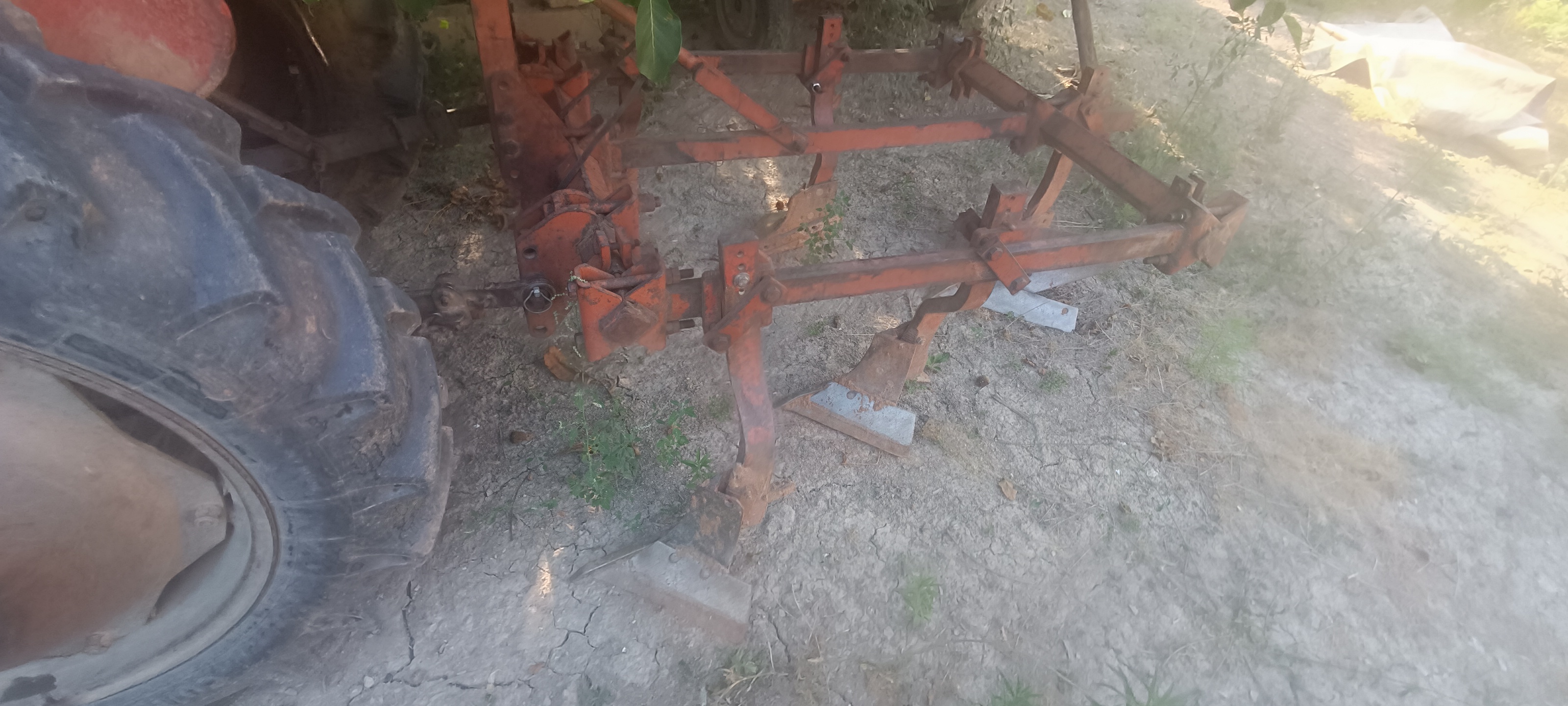 Traktor IMT 539 – plug- prskalica