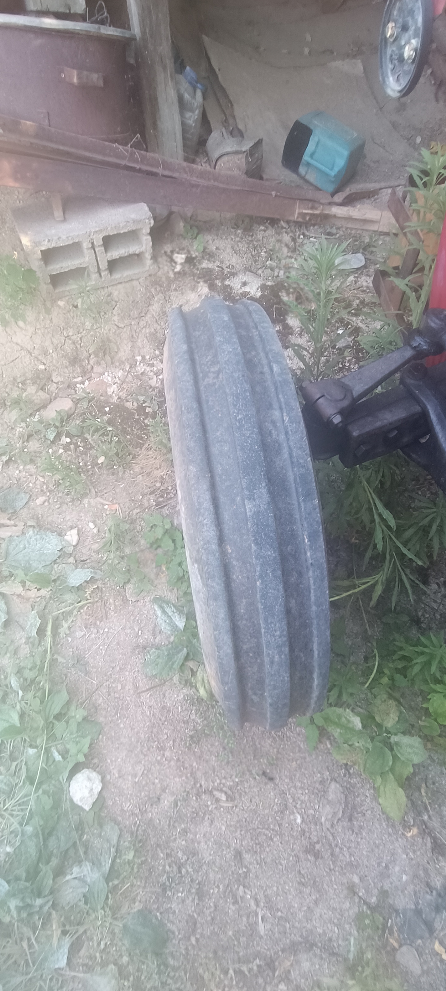 Traktor IMT 539 – plug- prskalica