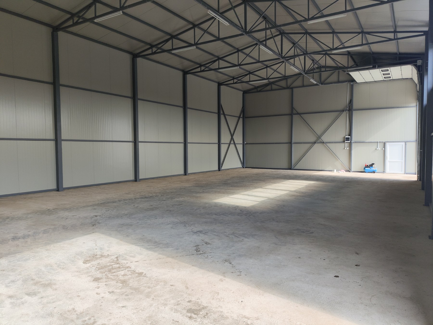 Се издава нова индустриска хала /магацин со површина од ~300м2