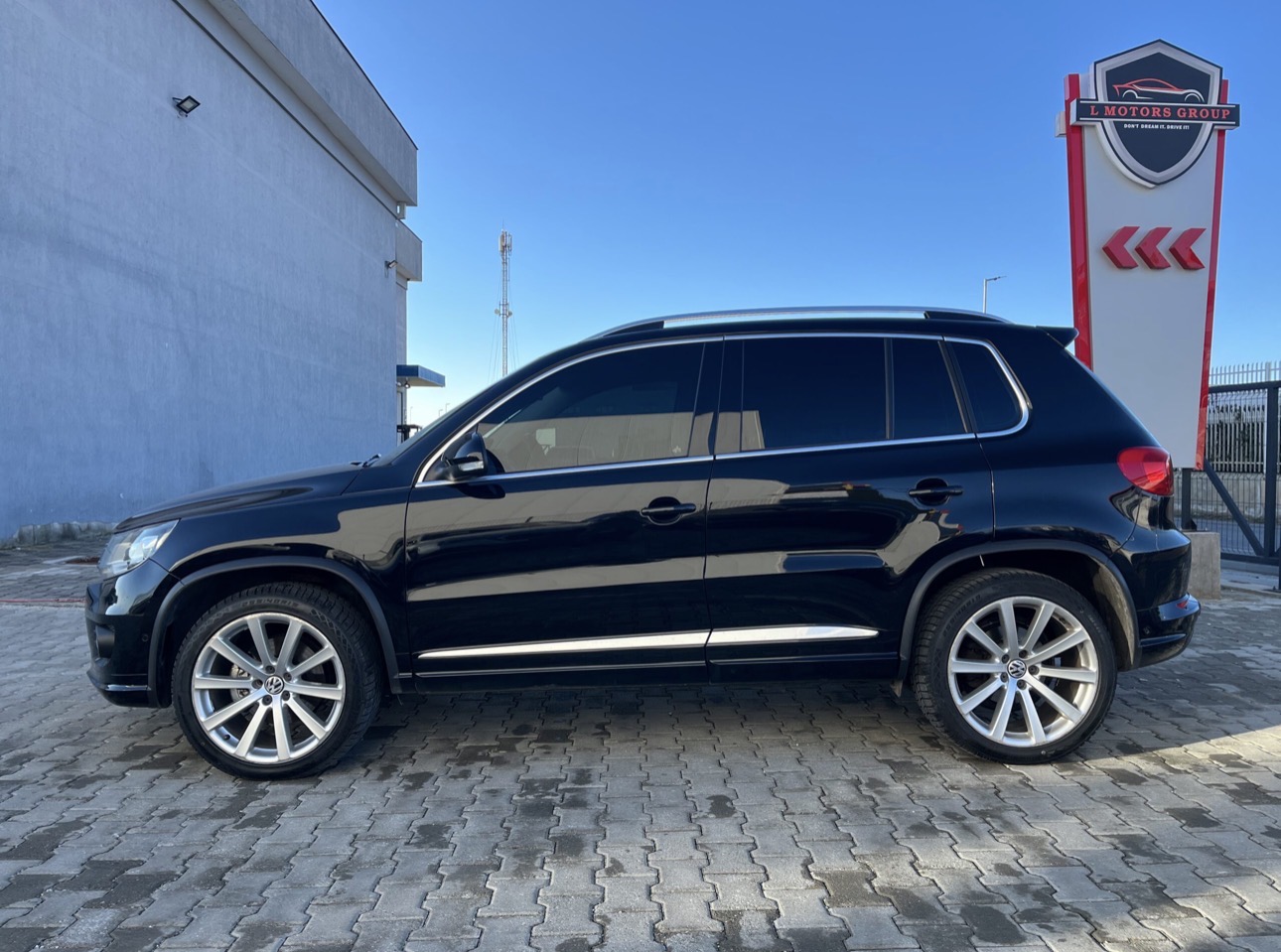 VW Tiguan R-Line 2.0 TDI 140hp 4Motion DSG — 2012