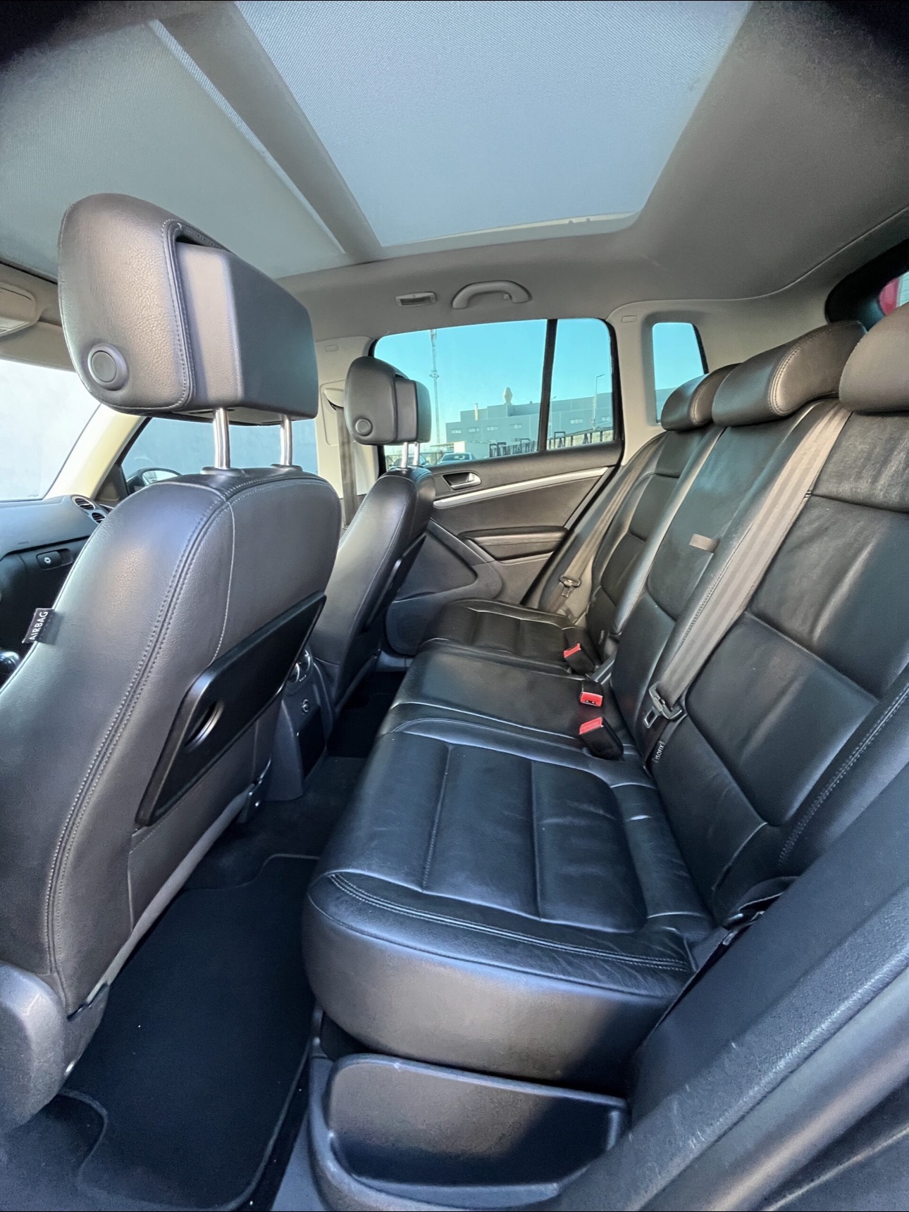 VW Tiguan R-Line 2.0 TDI 140hp 4Motion DSG — 2012